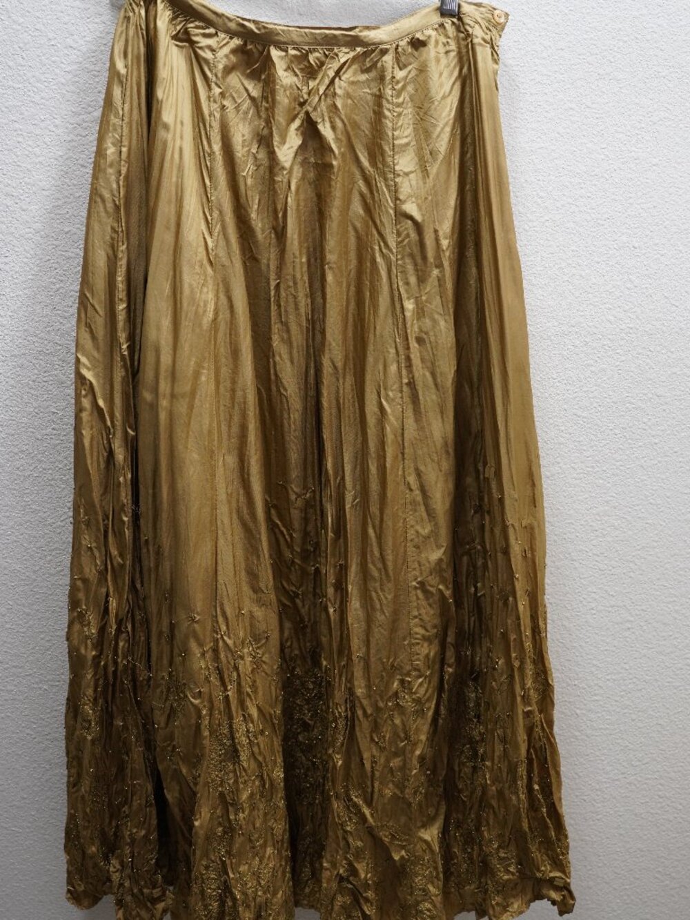 Chico’s Silk Maxi Skirt Gold Crinkle Beaded Art To Wear size 1